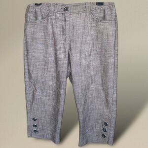 89th & Madison Brown Stretch Linen Textured Front Capri Pants Button Accent Hems